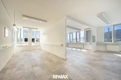 5-Zimmer-Gewerbeimmobilie mieten in Salzburg-Umgebung – 110 m², € 1.407 – Bild 4 von 18