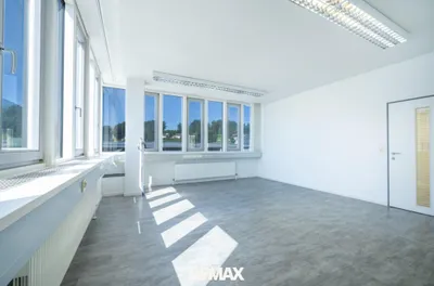 5-Zimmer-Gewerbeimmobilie mieten in Salzburg-Umgebung – 110 m², € 1.407 – Bild 10 von 18