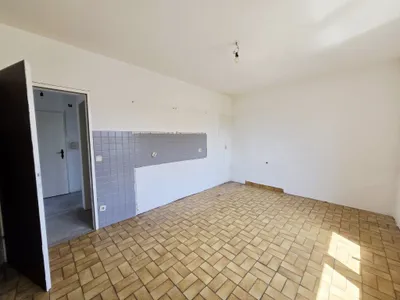 6-Zimmer-Haus kaufen in Hollabrunn – 130 m², € 169.000 – Bild 7 von 24
