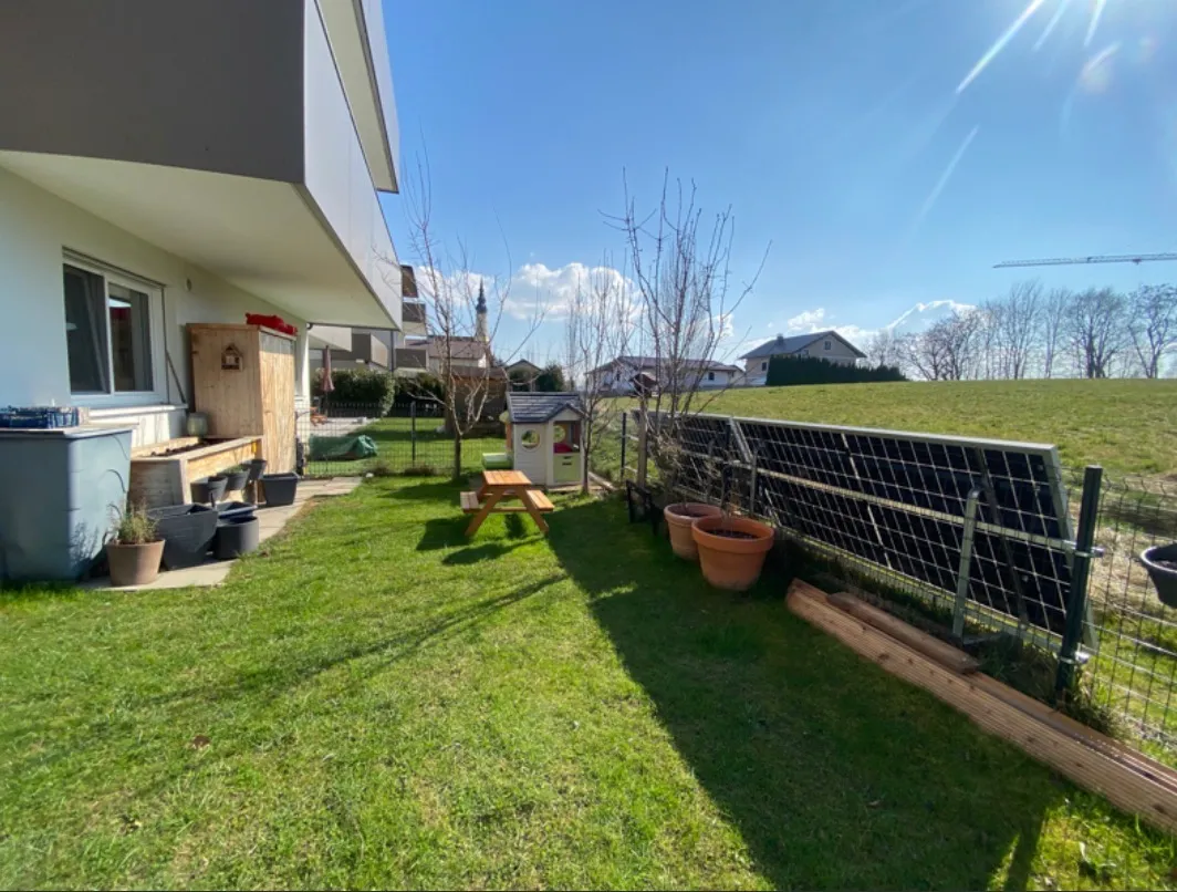 Barrierefreie 4-Zimmer Erdgeschosswohnung mit Garten und Terrasse in Eggelsberg – pohled 3