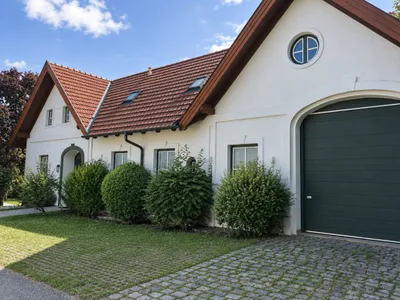 3-Zimmer-Haus kaufen in Neusiedl am See – 280 m², € 1.250.000 – Bild 2 von 8