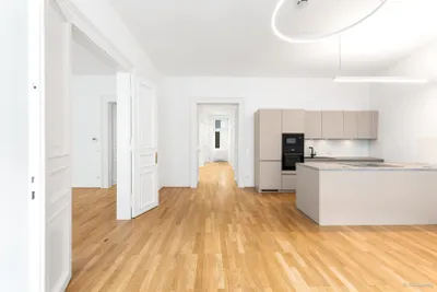 4-Zimmer-Wohnung mieten in Wien – 122,16 m², € 2.328