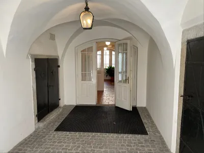 22-Zimmer-Haus kaufen in Bruck an der Leitha – 560 m², € 699.000 – Bild 2 von 14