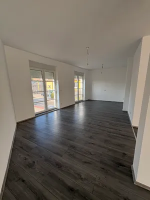 4-Zimmer-Wohnung mieten in Wiener Neustadt Land – 145 m², € 1.700 – Bild 5 von 17