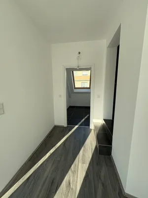 4-Zimmer-Wohnung mieten in Wiener Neustadt Land – 145 m², € 1.700 – Bild 9 von 17
