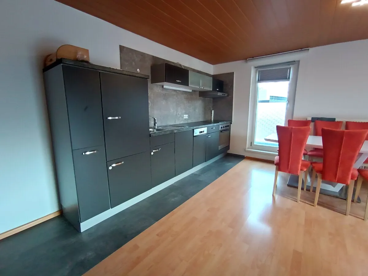 3-Zimmer-Penthouse-Wohnung mit großzügiger Dachterrasse! Für Eigennutzer oder Investoren interessant! - Ansicht 2