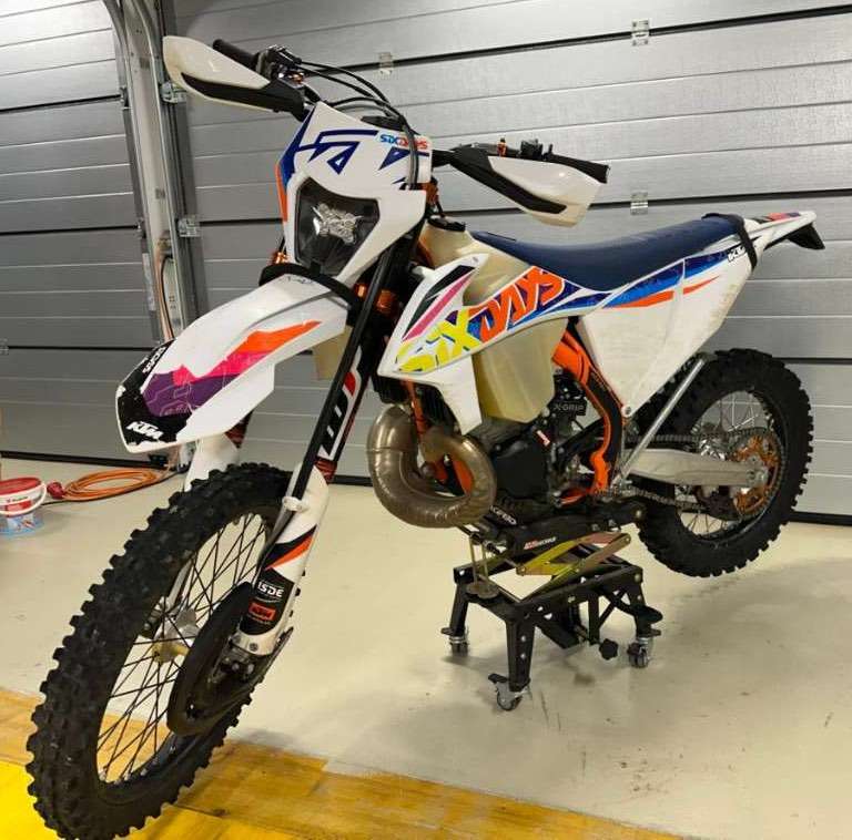 KTM EXC 300 Six Days Enduro