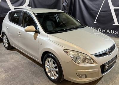 Hyundai i30 1,6 CRDi Style DPF Aut. 2.Besitz