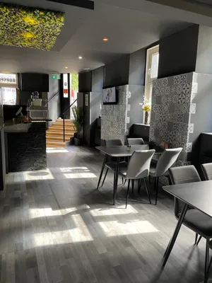 Gewerbeimmobilie mieten in Wien – 120 m², € 1.330