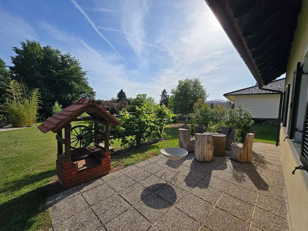 Einfamilienhaus in ruhiger Lage mit großem, ebenem Grundstück - Widok 3