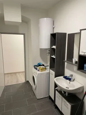 Gewerbeimmobilie kaufen in Wien – 100 m², € 299.000 – Bild 2 von 14