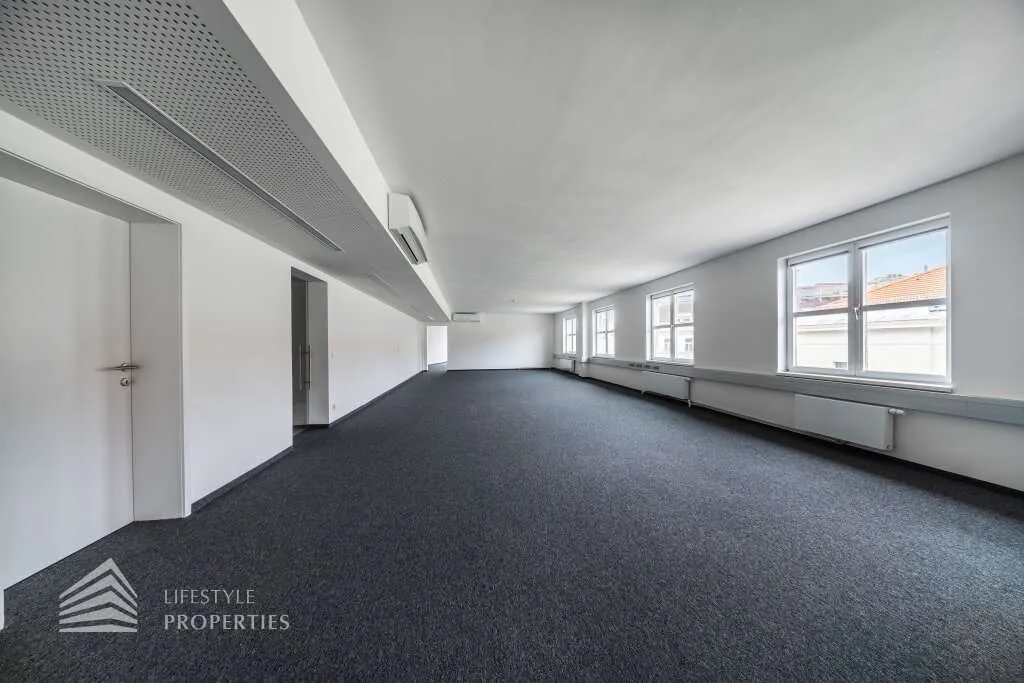 Erstbezug! Geräumiges 5-Zimmer Büro in Toplage - Widok 3