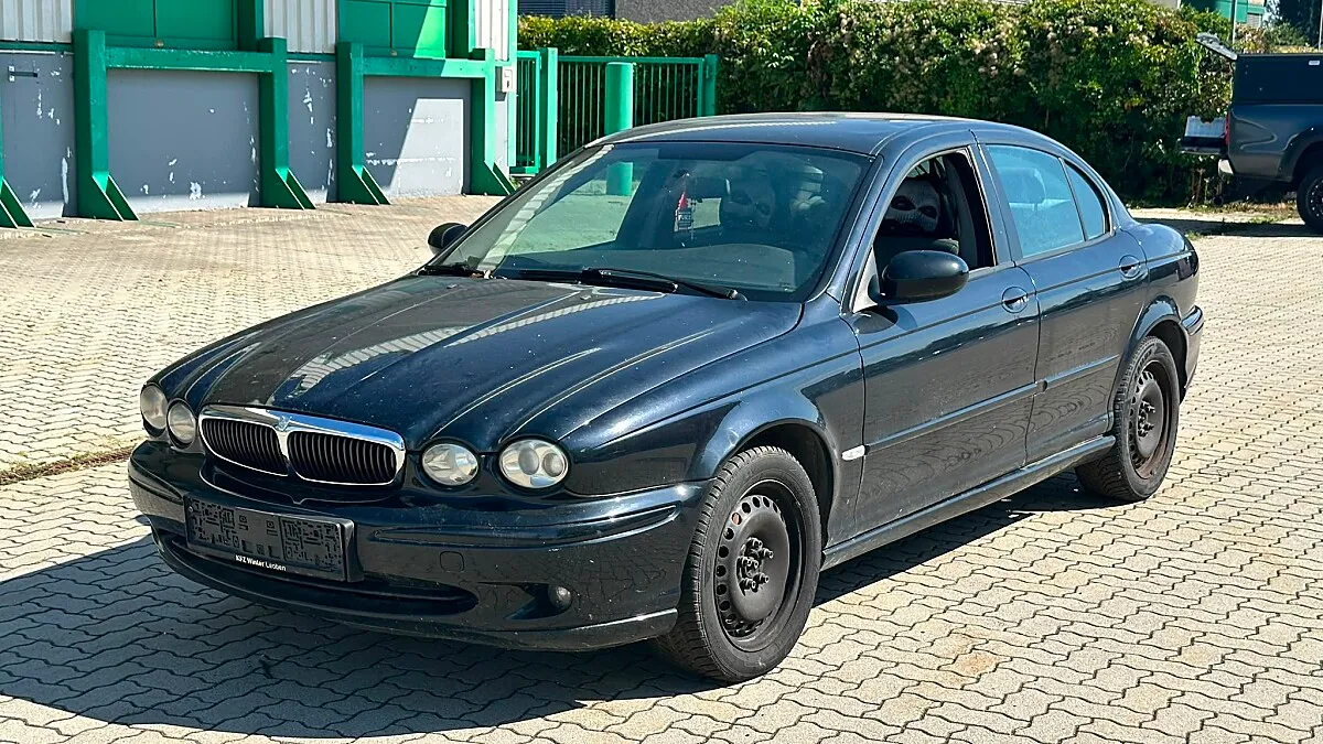 Jaguar X-Type