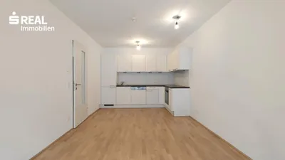 Nette 2-Zimmer-Loggiawohnung im 6. OG – Bild 3