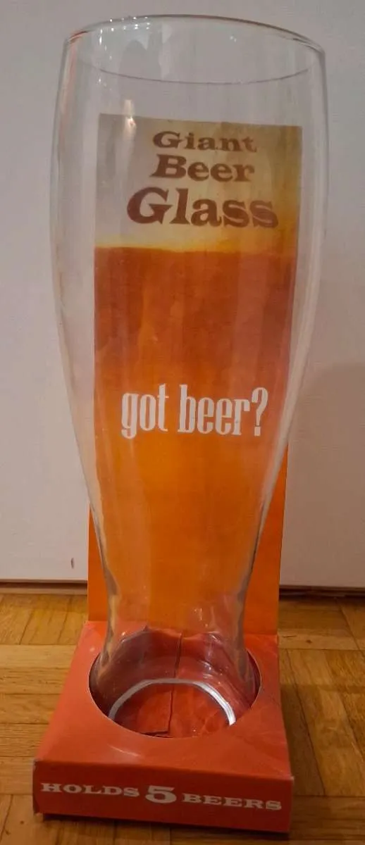 Giant Beer Glas - Riesen-Bierglas 30 cm, € 8,- (2514 Traiskirchen)