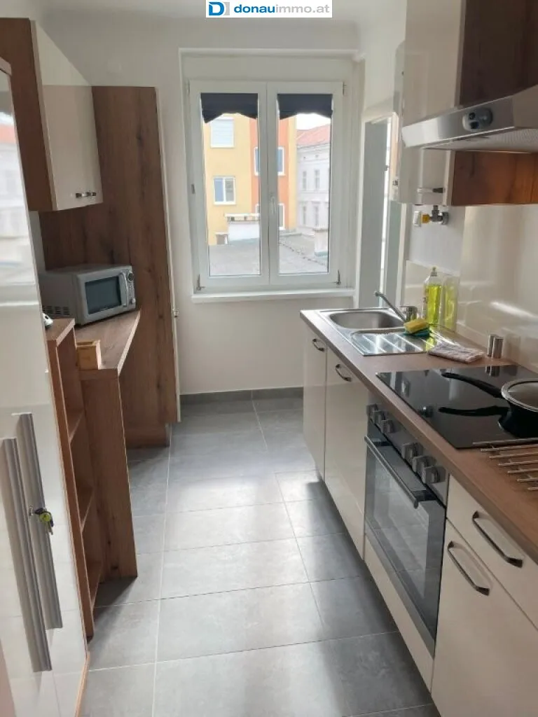 Helle 2-Zi-Wohnung mit Balkon direkt im Zentrum von Krems - Ansicht 2