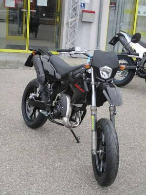 Rieju MRT 50 Supermoto
