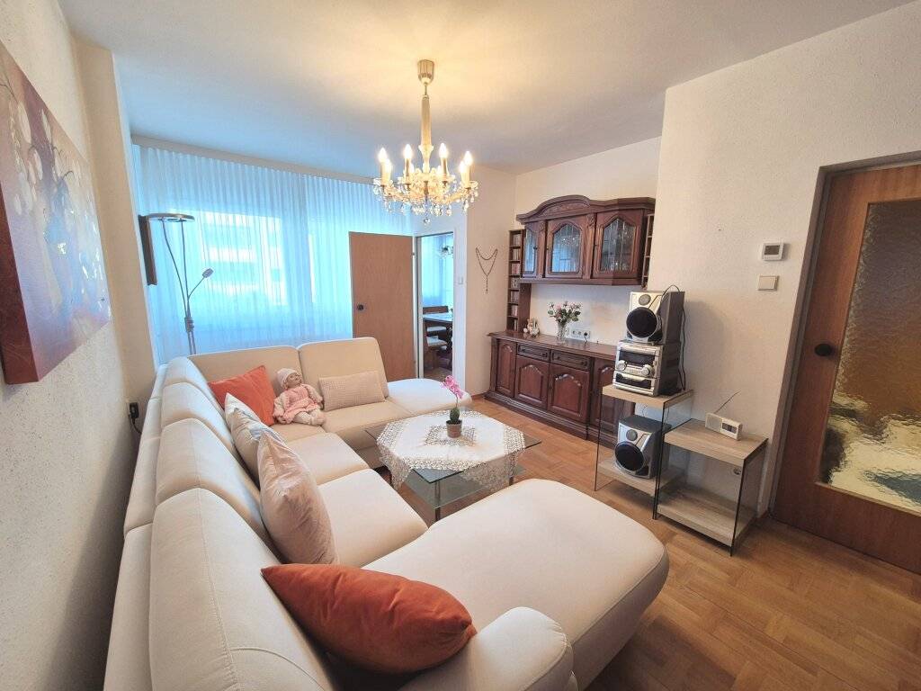 Leistbares Eigentum im Grünen: 2-Zimmer-Wohnung mit Loggia und Stellplatz! - Ansicht 3