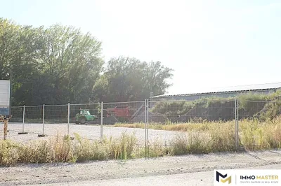 Immobilie mieten in Baden – 2 300 m², € 2 – Bild 4 von 11