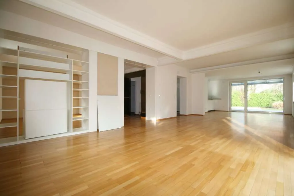 Kärnten / Villach: Einzigartige Villa mit Pool in zentraler Lage - Widok 2