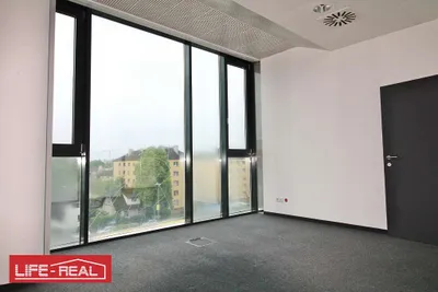 Gewerbeimmobilie mieten in Linz – 979 m², € 16.219 – Bild 10 von 54