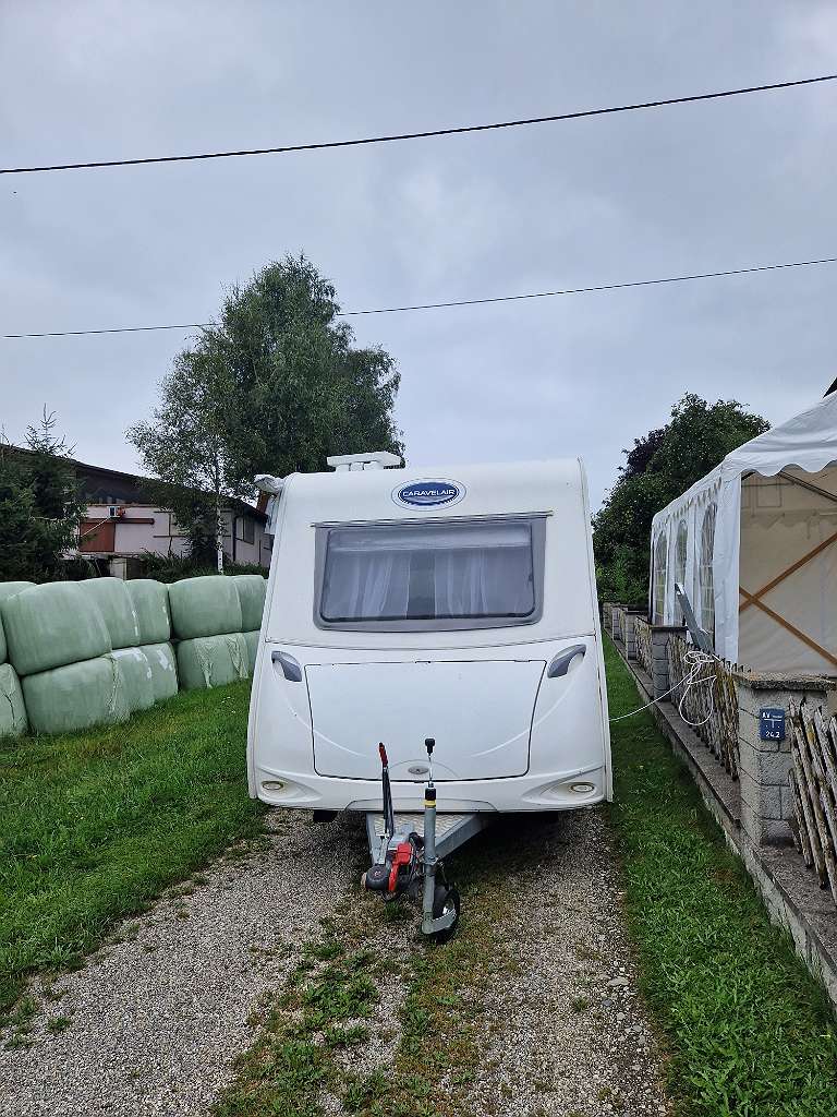 Sitzbezüge passend für Bett-Mobil Wohnmobil Caravan in Beige