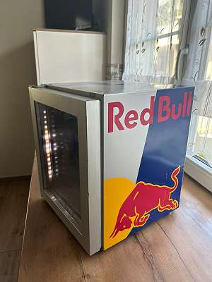 Red Bull Kühlschrank, € 260,- (4312 Ried in der Riedmark) - willhaben