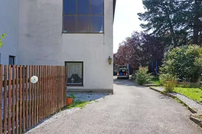 8-Zimmer-Gewerbeimmobilie kaufen in Sankt Pölten Land – 285 m², € 550.000 – Bild 5 von 12