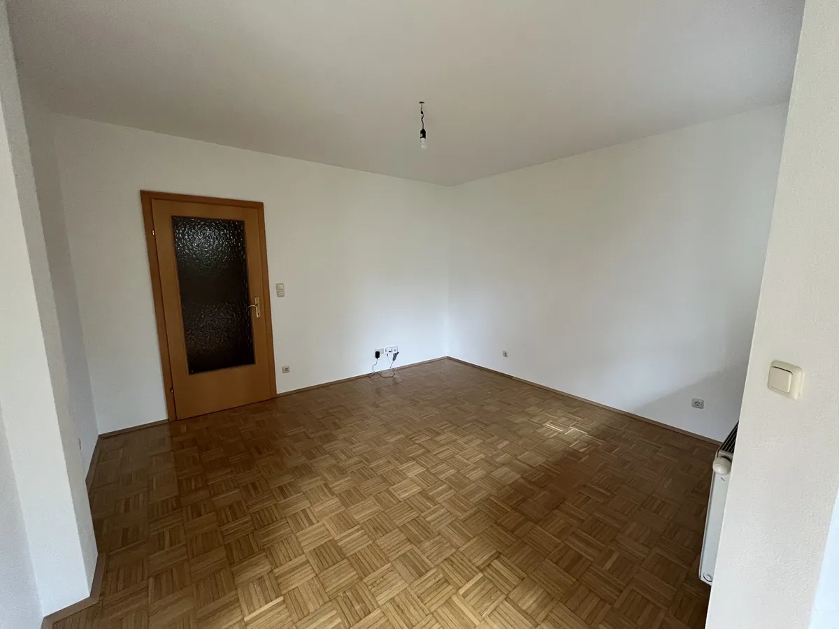NEUE KÜCHE - TOP-4-Zimmer-Maisonettewohnung mit Terrasse und Carportparkplatz - geförderte Miete ODER geförderte Miete mit Kaufoption - 4 Zimmer - Ansicht 3