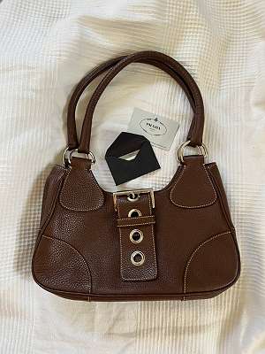 Prada Tasche Original VB Damen Handtasche, € 490,- (1190 Wien) - willhaben