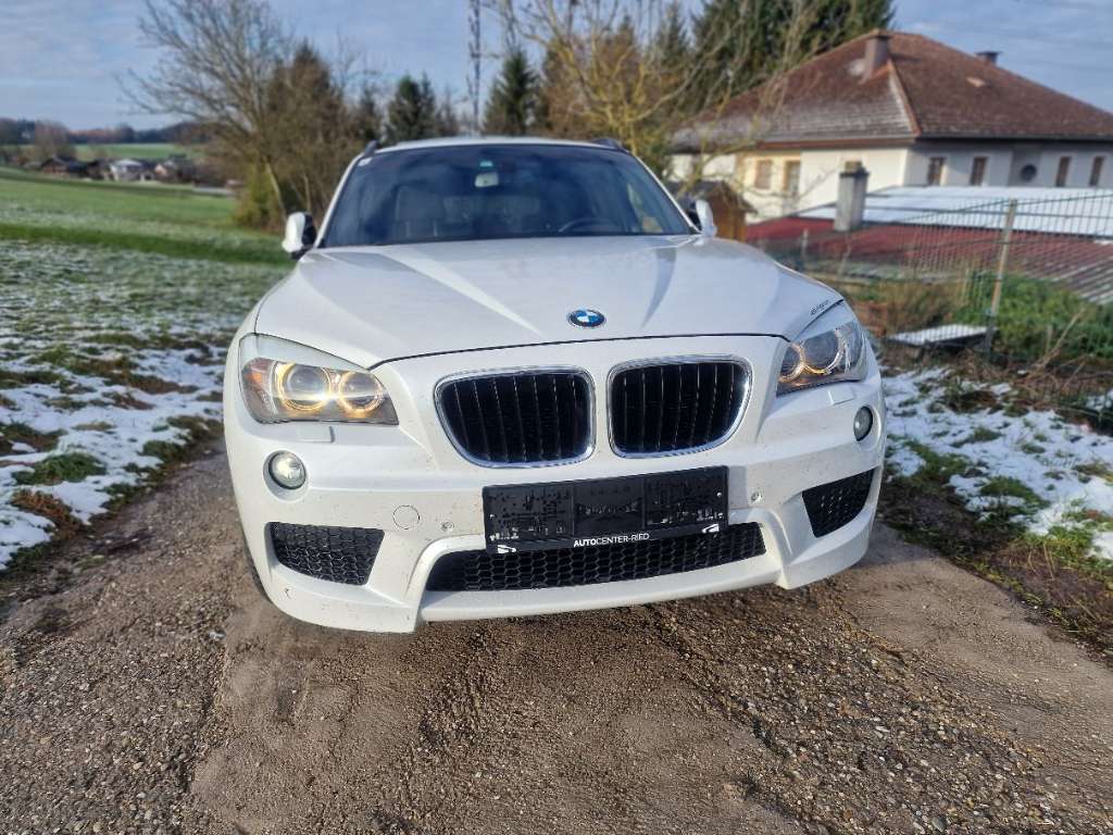 BMW X1 SUV/Geländewagen/Pickup in Schwarz gebraucht in St. Wendel für €  24.611