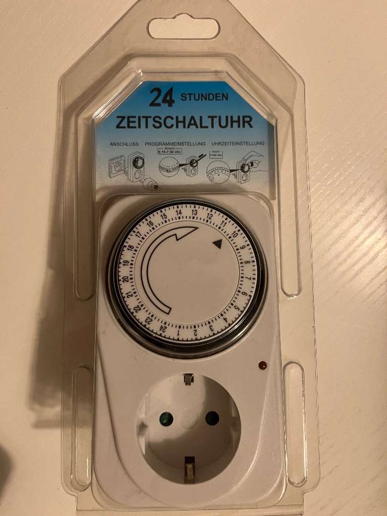 Temperatur und Zeituhr Steckdose mit WiFi, € 10,- (1140 Wien) - willhaben