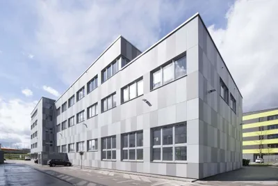 Gewerbeimmobilie mieten in Linz – 1 369 m², € 25.058 – Bild 3 von 14