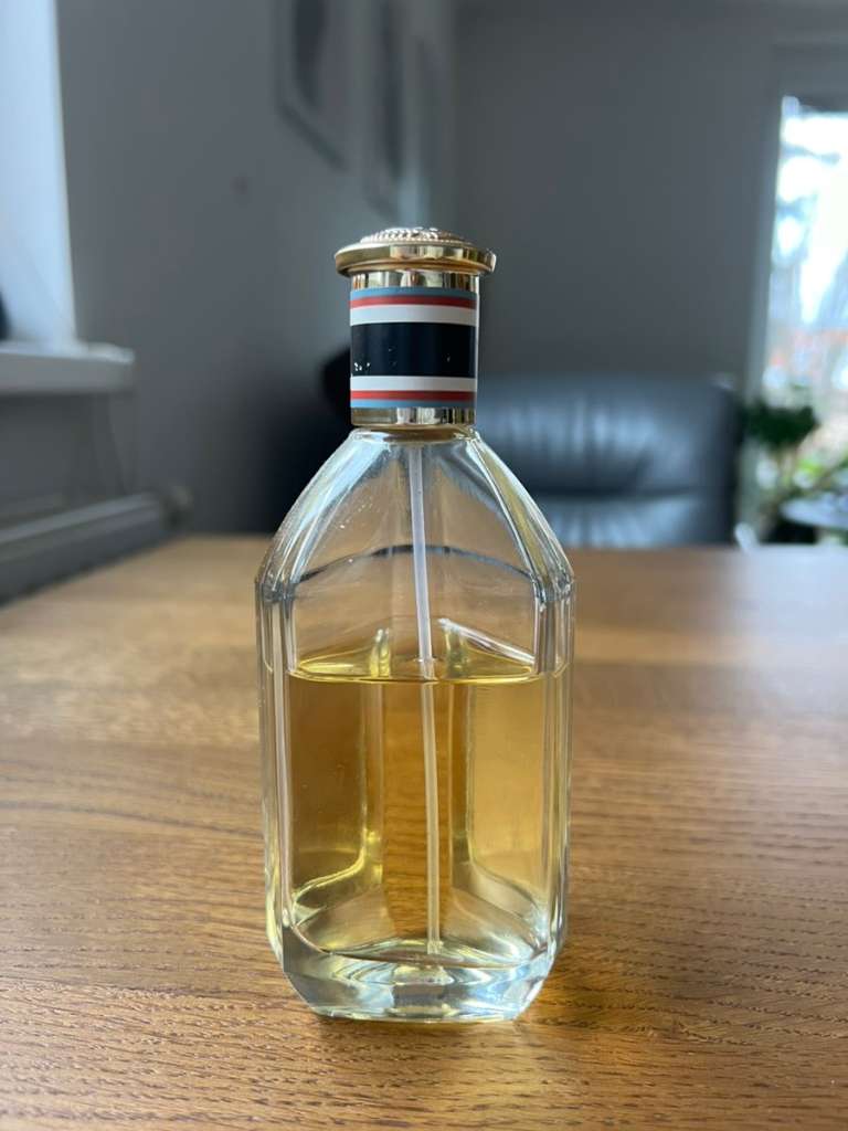 Leere Parfüm Flaschen, € 1,- (4050 Neubau) - willhaben