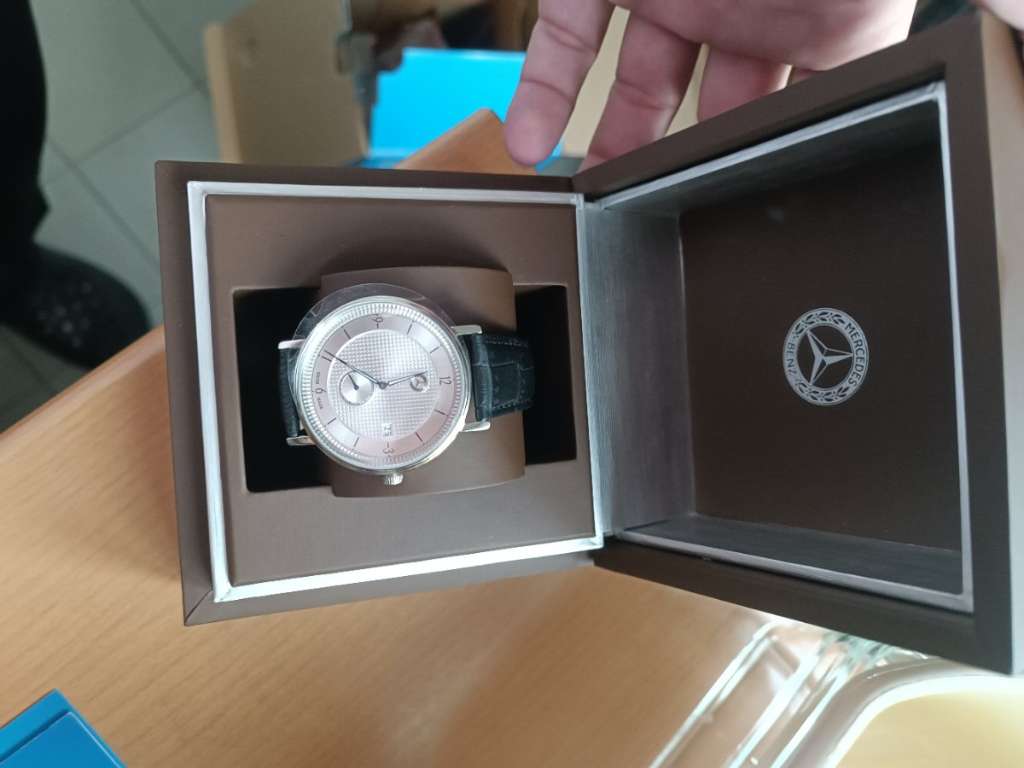 Mercedes Uhr, € 130,- (1210 Wien) - willhaben