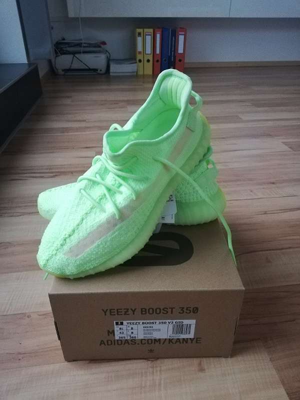 Adidas yeezy glow top 650