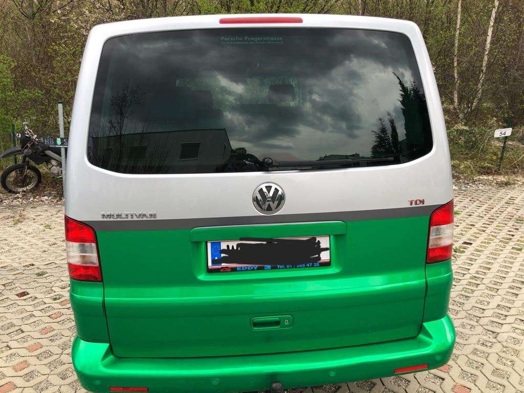 Vw Multivan 2,5 L Tdi Kombi   Family Van, 2006, 350.000 Km, € 19.000 