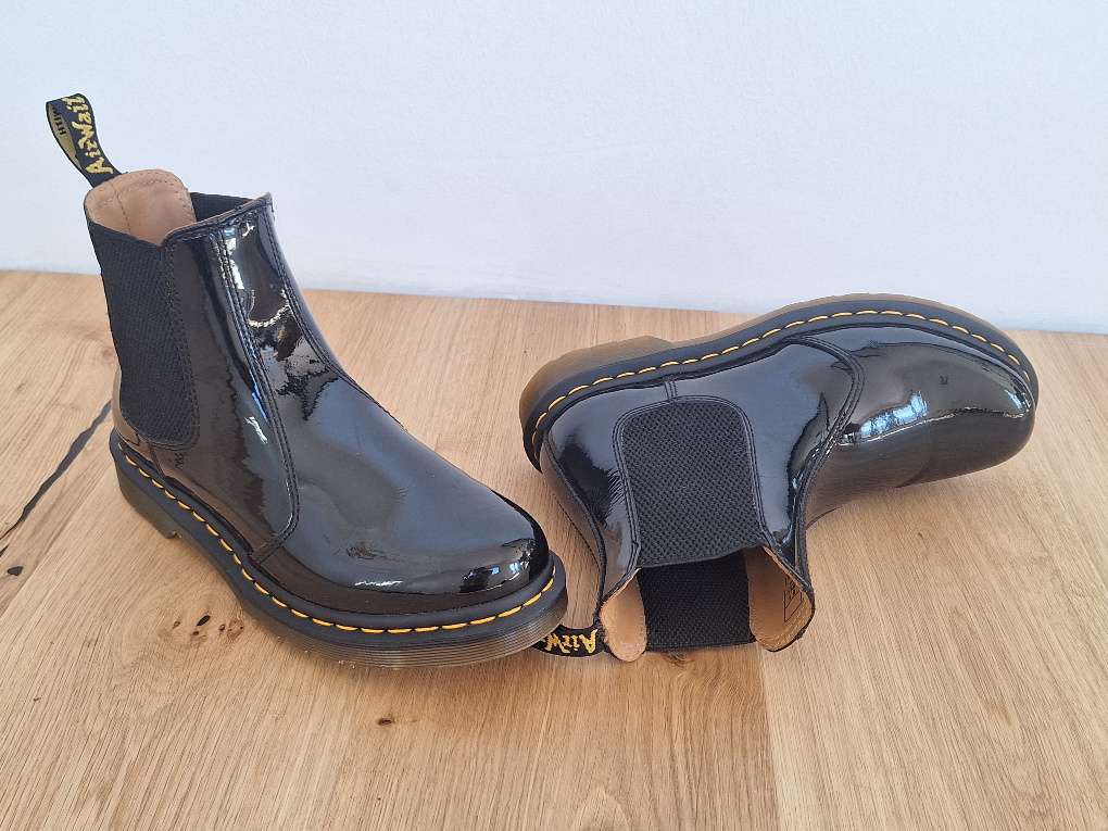 Dr martens shop chelsea 40