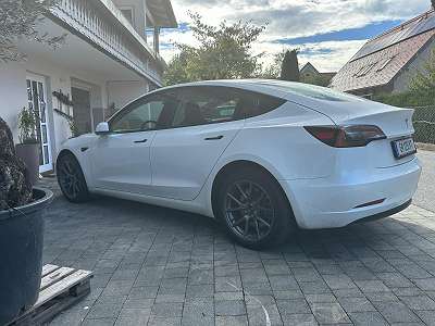 Tesla Limousine gebraucht kaufen - willhaben