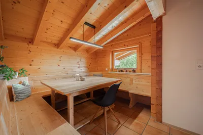 8-Zimmer-Haus kaufen in Kitzbühel – 240 m², € 1.290.000 – Bild 7 von 9