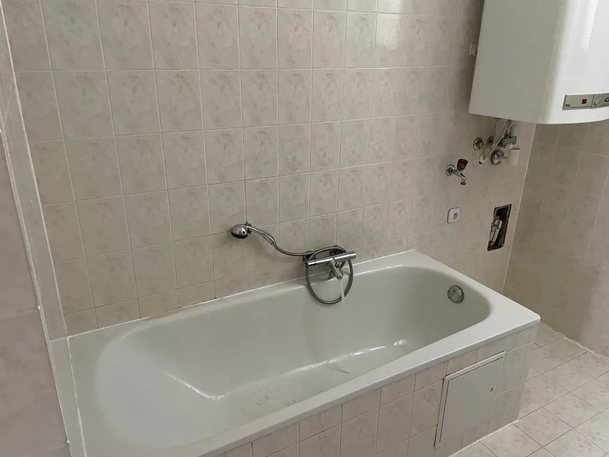 Große 4-Zimmer Wohnung mit zwei Balkonen und Autoabstellplatz in St. Lorenzen am Wechsel - View 2