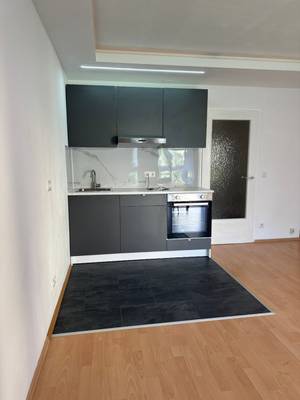 TOP-SANIERT NAHE U3 | 37m² mit Schlafnische & Lift + Gemeinschaftsgarten! 795€ ink. Heitzung und Warmwasser – Bild 2