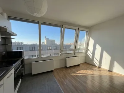 Gekühlte 2-Zimmer-DG-Wohnung bei U3 Hütteldorfer Str. / 10A Bus und Straßenbahnen 10, 46, 49, 52! – Bild 2