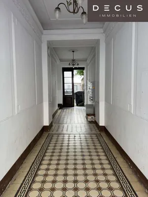 Immobilie kaufen in Wien – 420 m², € 200.000 – Bild 2 von 2