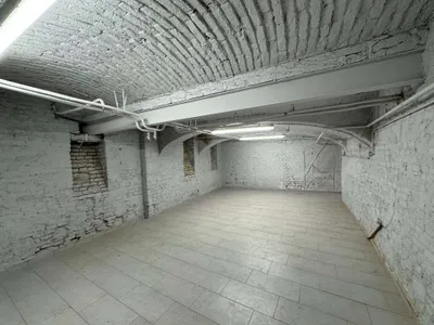 8-Zimmer-Gewerbeimmobilie mieten in Wien – 245 m², € 1.100 – Bild 34 von 48