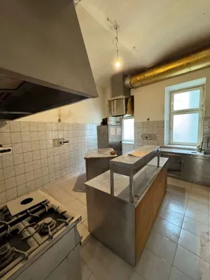 8-Zimmer-Gewerbeimmobilie mieten in Wien – 245 m², € 1.100 – Bild 21 von 48