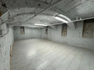 8-Zimmer-Gewerbeimmobilie mieten in Wien – 245 m², € 1.100 – Bild 31 von 48