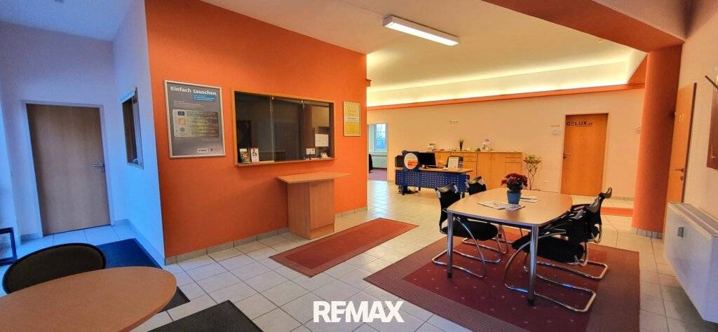 Modernes Büro mit exzellentem Kundenservice - Ansicht 2