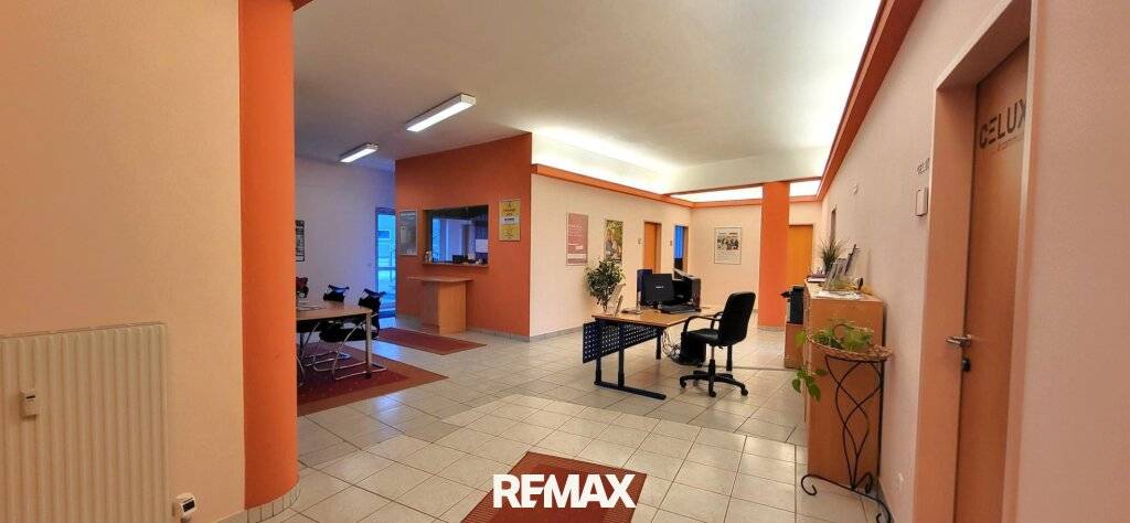 Modernes Büro mit exzellentem Kundenservice - Ansicht 3