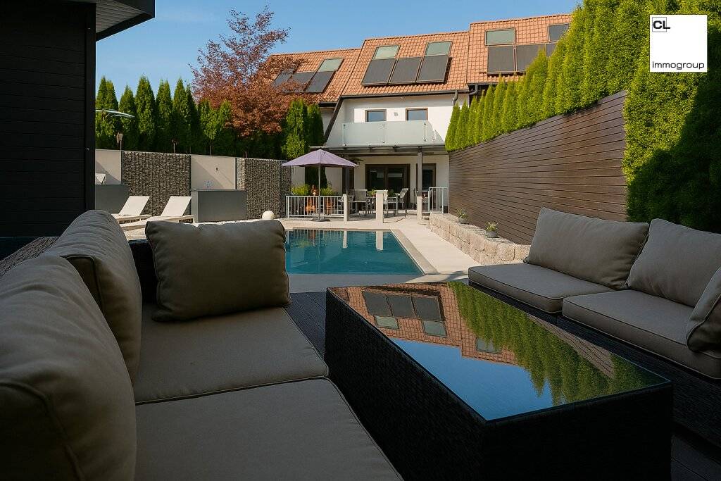 Traumhaft schöne, moderne Reihenvilla mit Pool, Garten, Terrasse und Garage - ideale Lage in Hallwang mit schönem Ausblick! - Ansicht 2